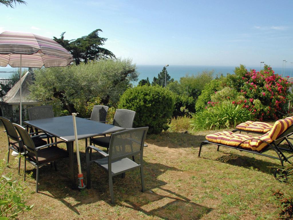 Beautiful Holiday Home With Sea View In Erquy Phòng bức ảnh